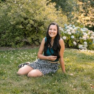 Meet your Posher, Whitney